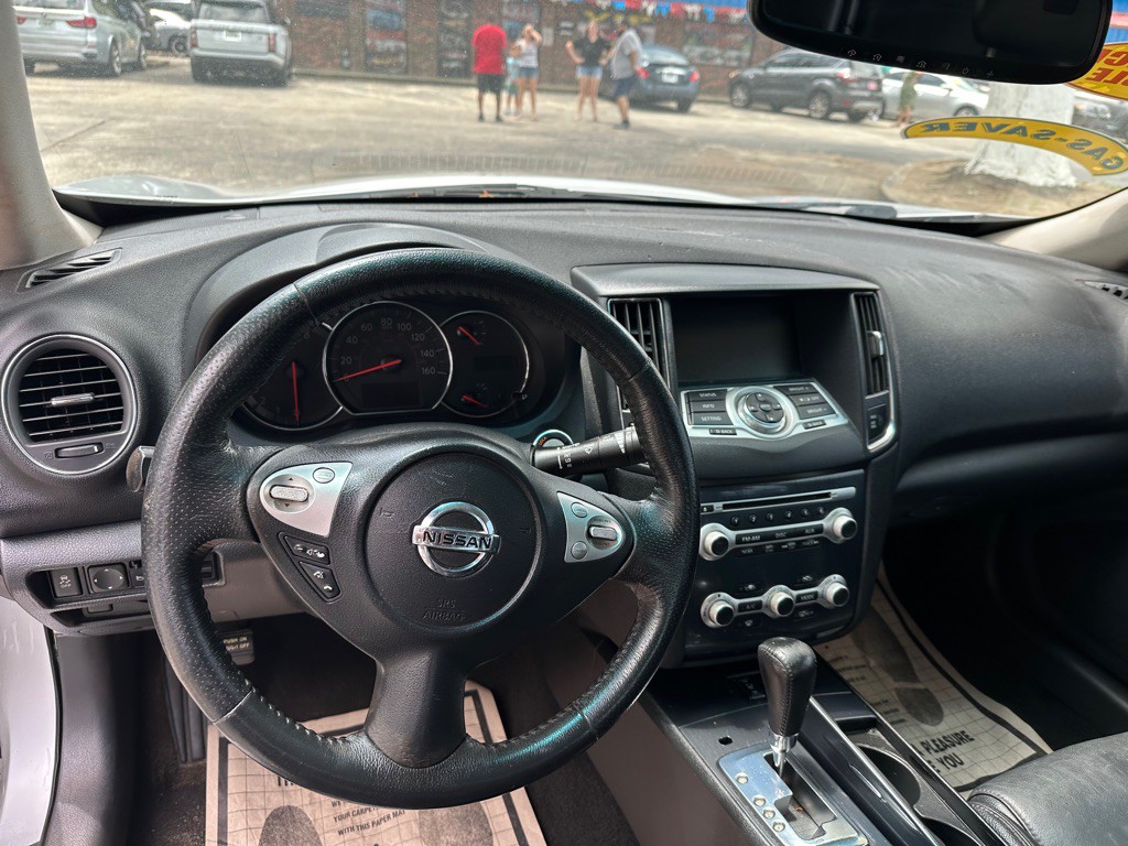 2013 Nissan Maxima Image 18