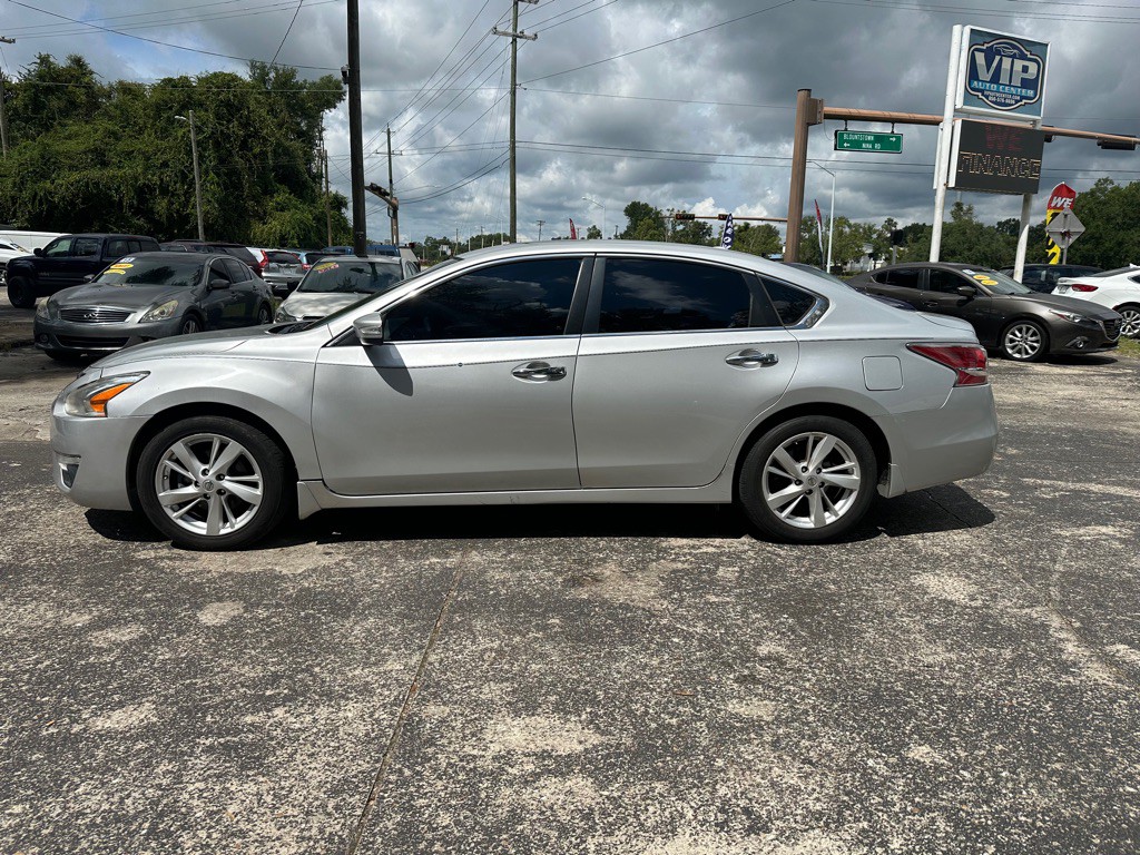 2015 Nissan Altima Image 2