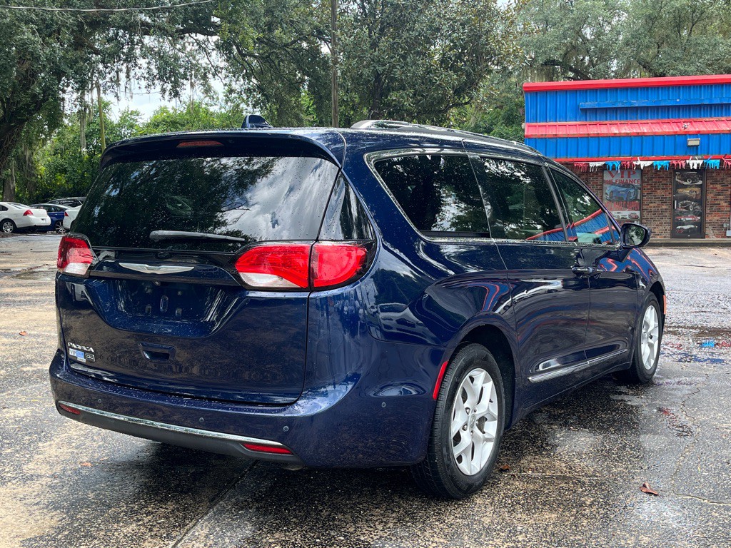 2020 Chrysler Pacifica Image 6