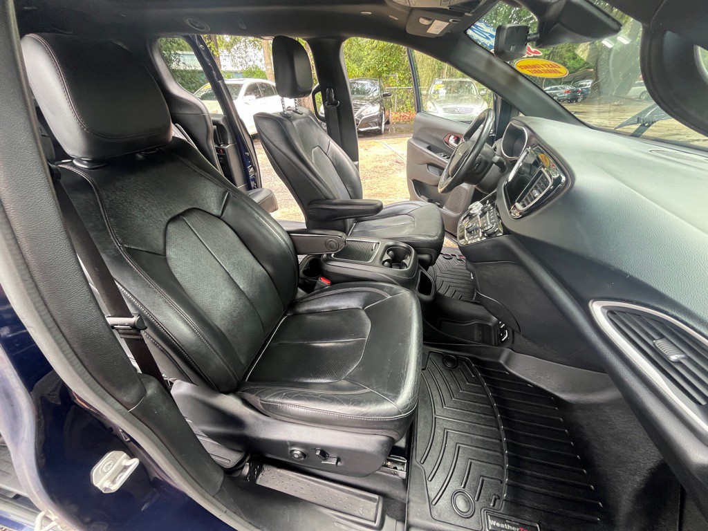 2020 Chrysler Pacifica Image 12