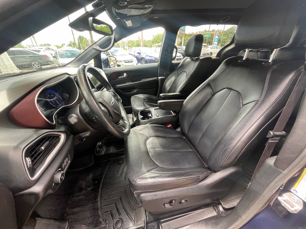 2020 Chrysler Pacifica Image 9