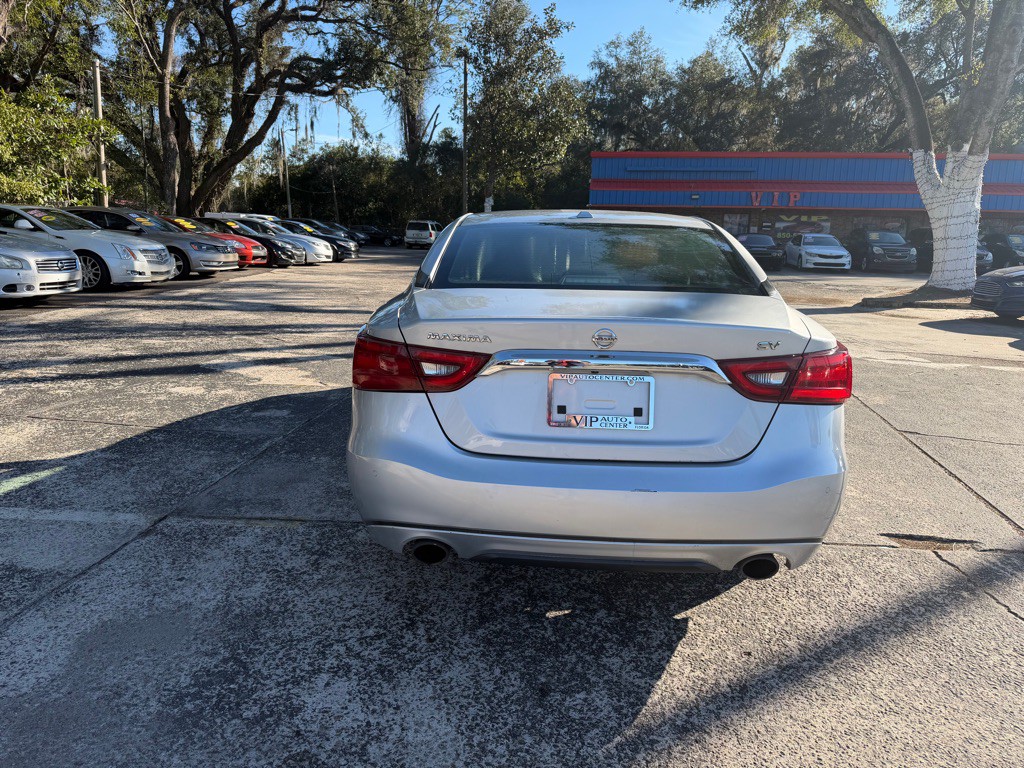 2017 Nissan Maxima Image 4