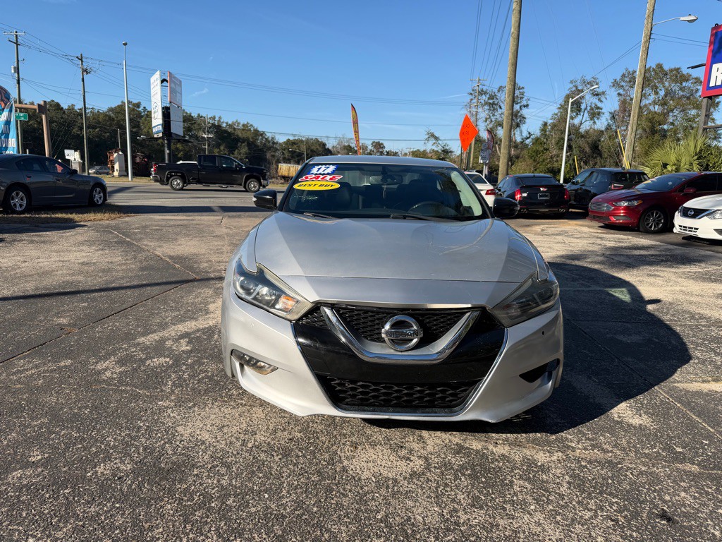 2017 Nissan Maxima Image 8