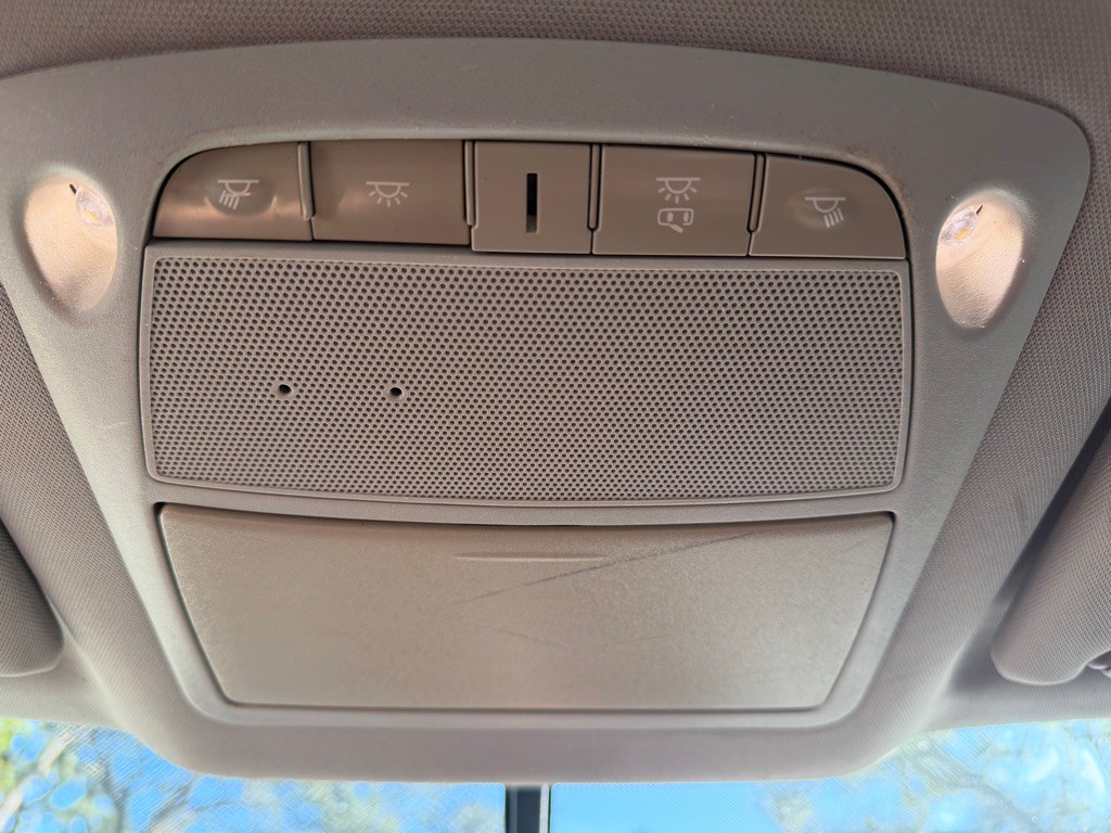 2017 Nissan Maxima Image 17