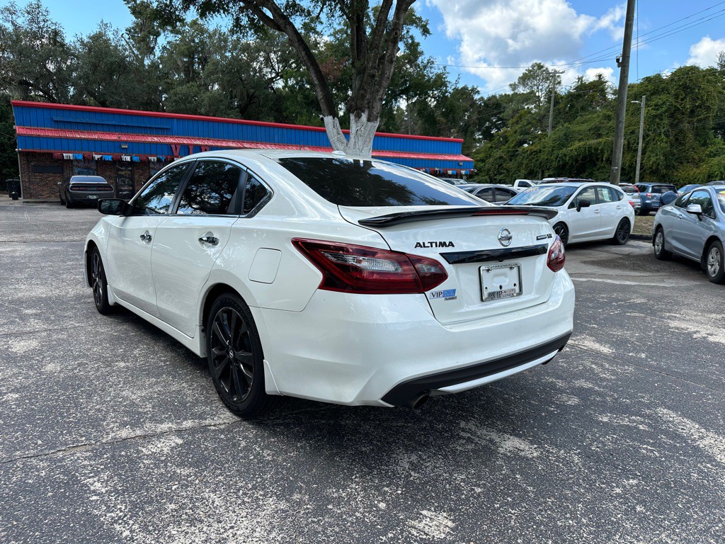 2018 Nissan Altima Image 3