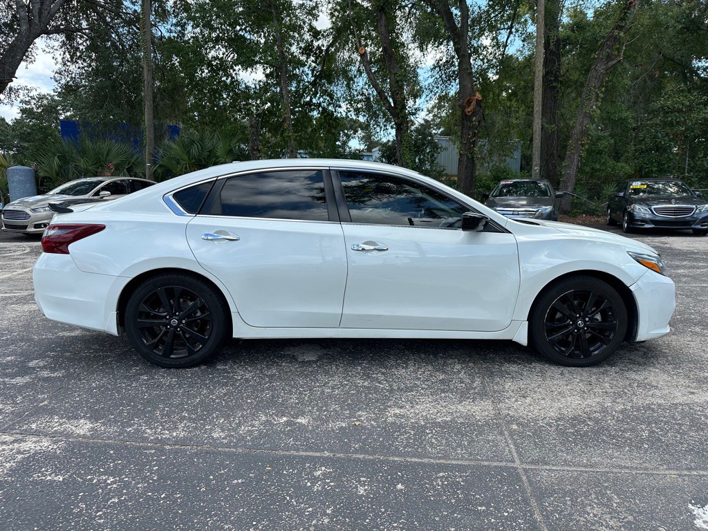 2018 Nissan Altima Image 6