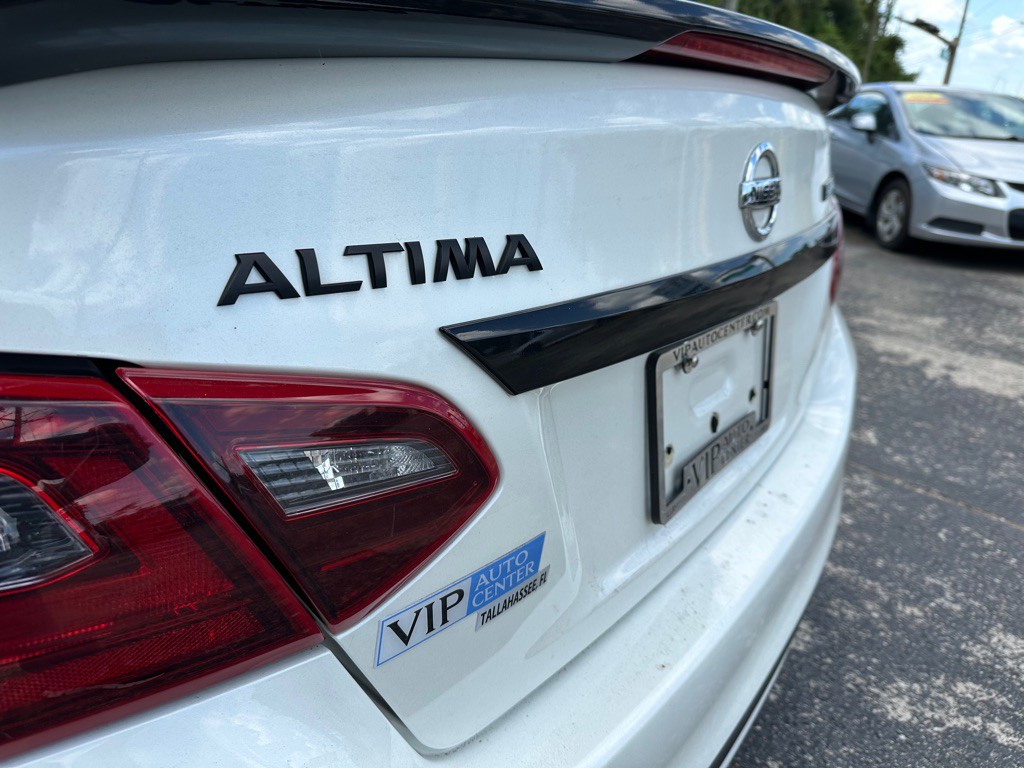 2018 Nissan Altima Image 7