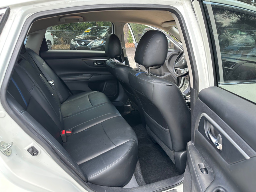 2018 Nissan Altima Image 14