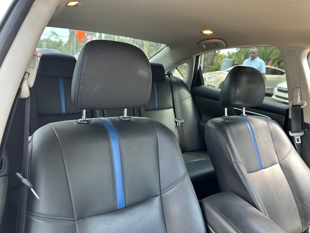 2018 Nissan Altima Image 17