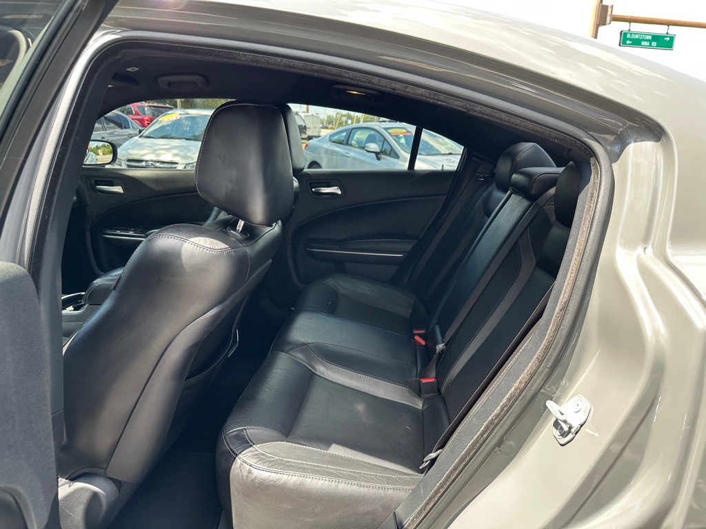 2019 Dodge Charger Image 16