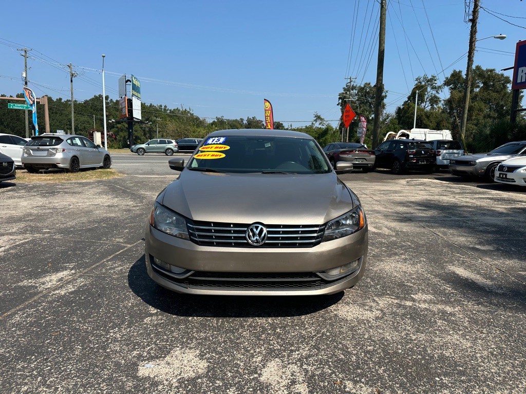 2015 Volkswagen Passat Image 8