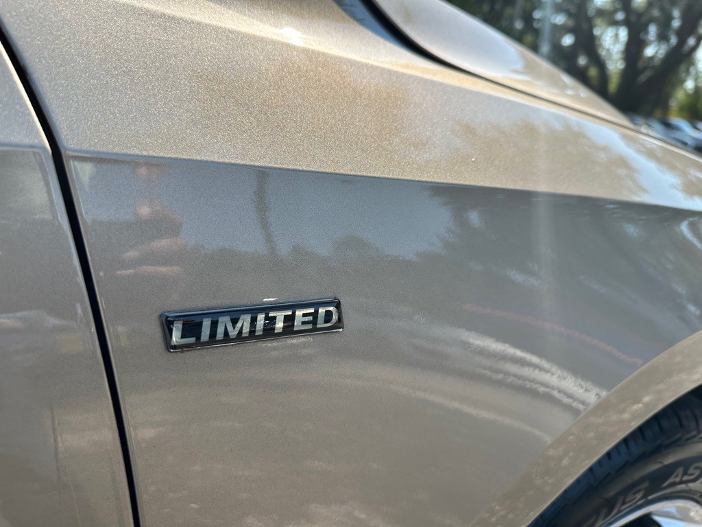 2015 Volkswagen Passat Image 21