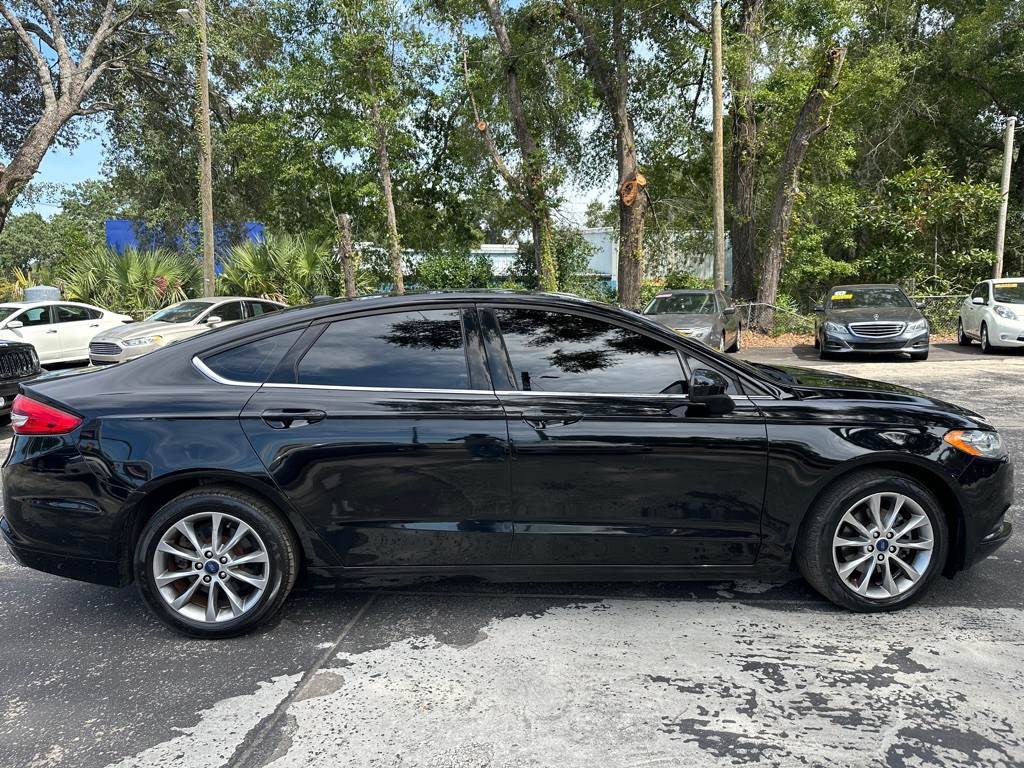 2017 Ford Fusion Image 6