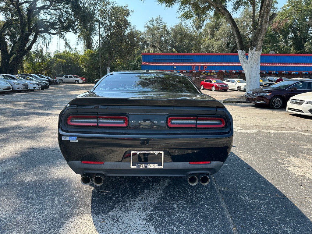 2015 Dodge Challenger Image 4