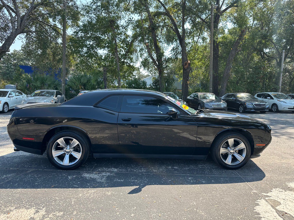 2015 Dodge Challenger Image 6