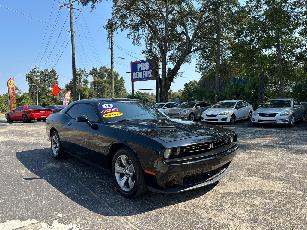2015 Dodge Challenger Image 7