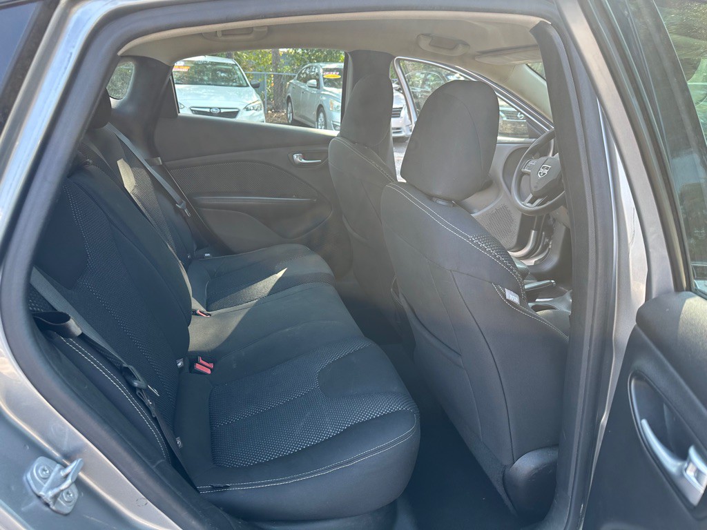 2016 Dodge Dart Image 19