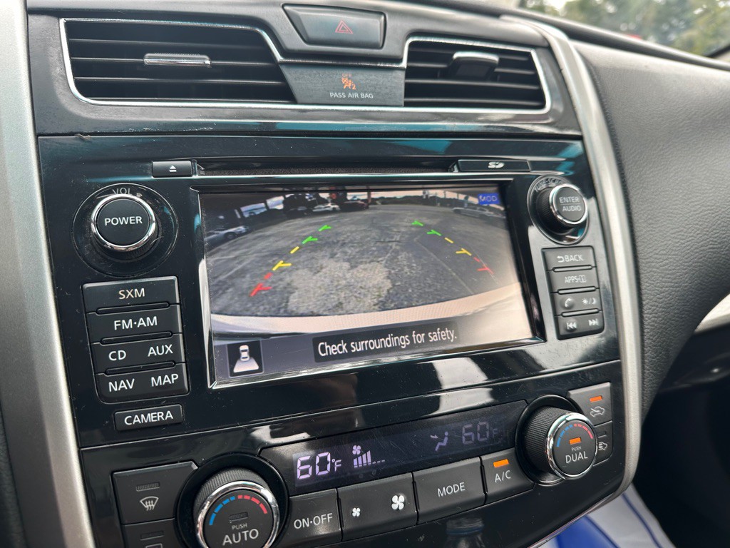 2015 Nissan Altima Image 24