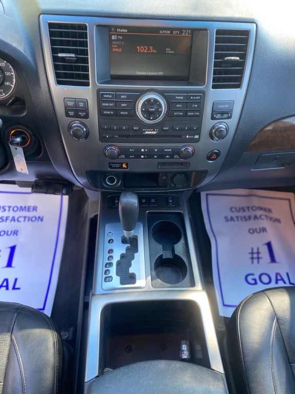 2011 Nissan Armada Image 12