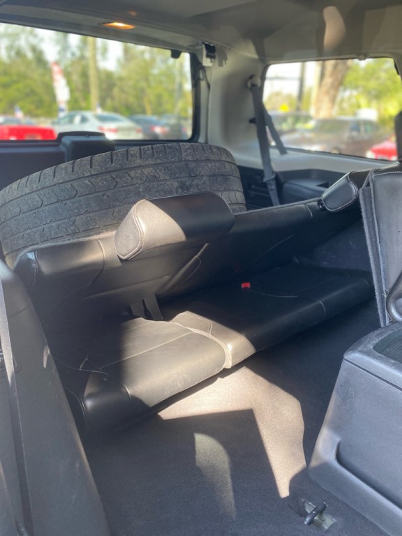 2011 Nissan Armada Image 24