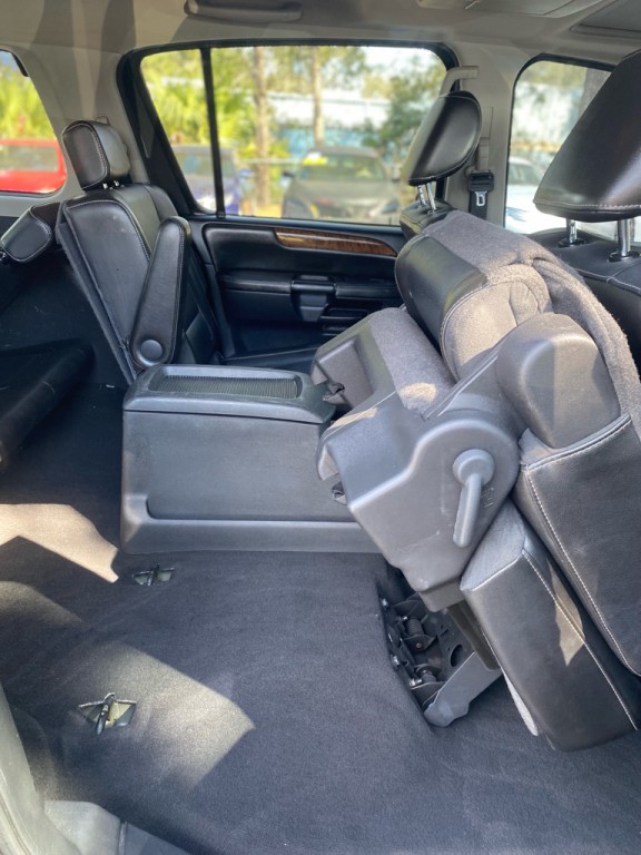 2011 Nissan Armada Image 22