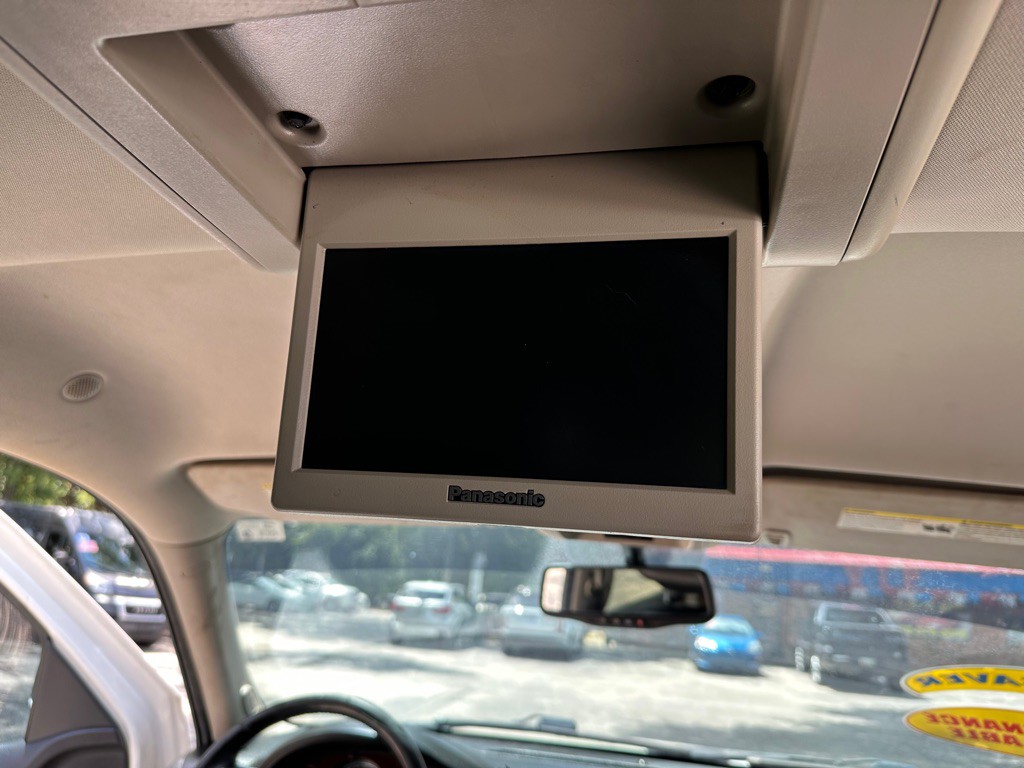 2012 GMC Yukon Image 17