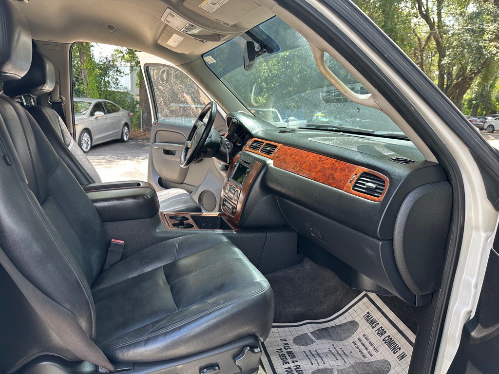 2012 GMC Yukon Image 18