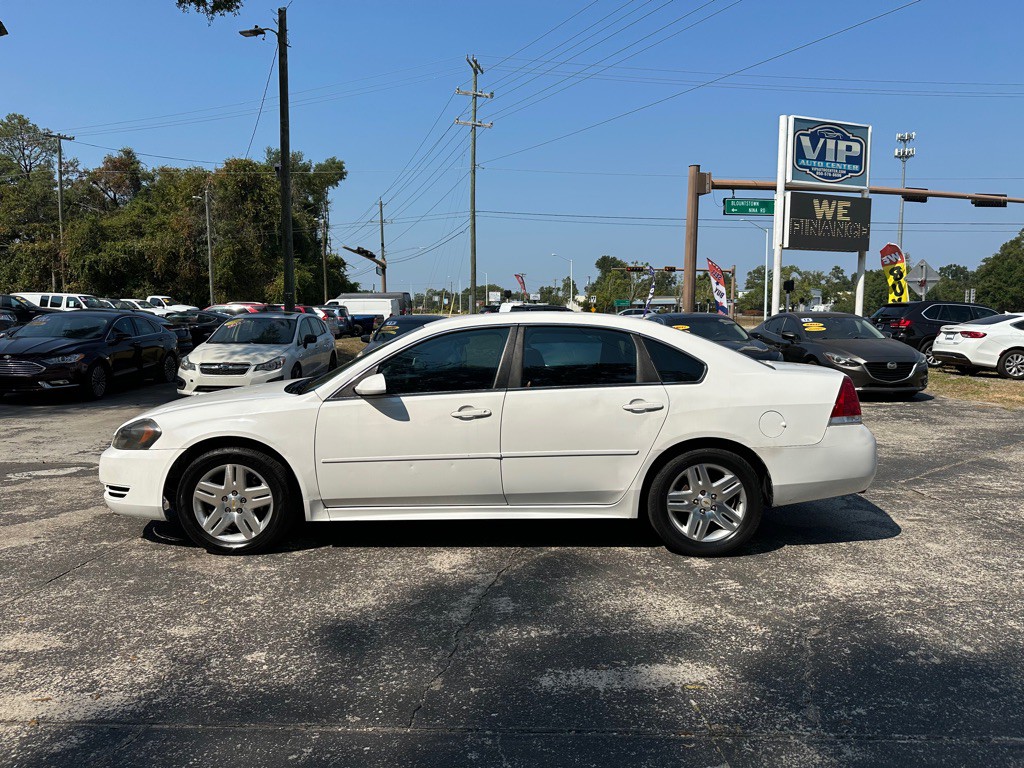 2016 Chevrolet Impala Image 2