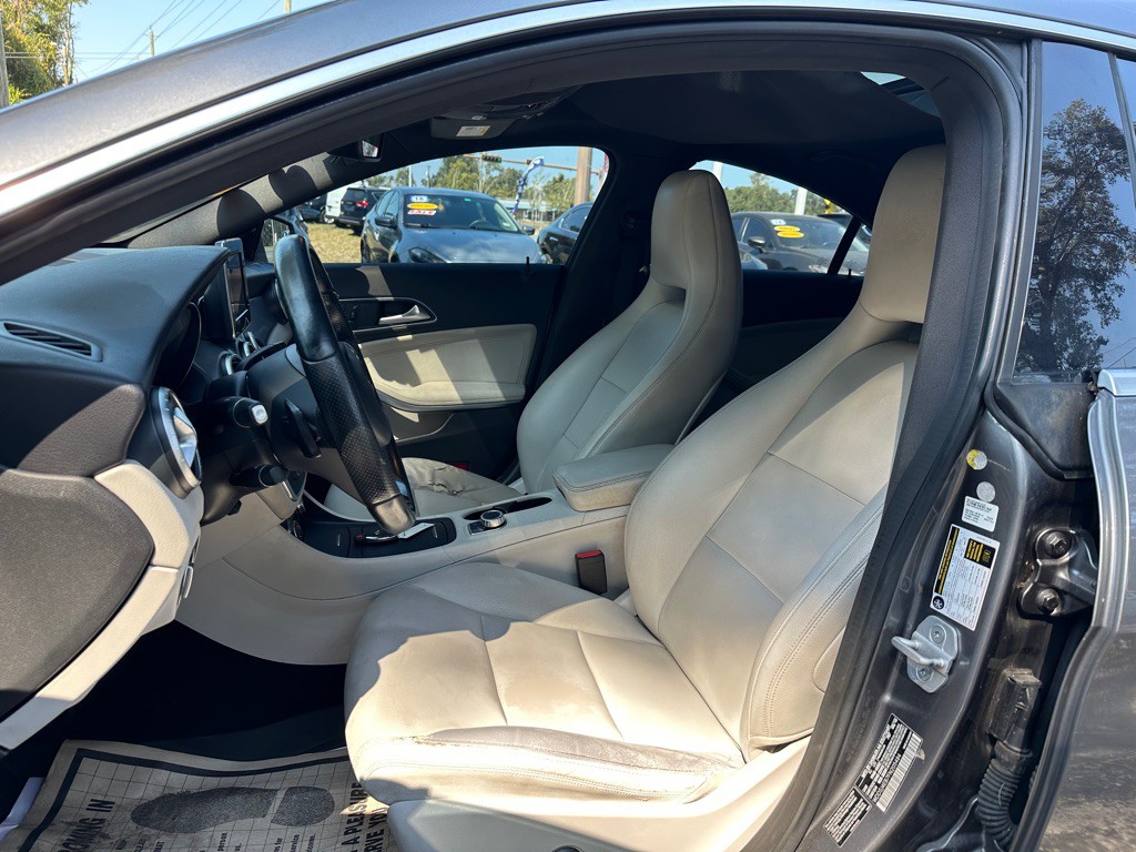 2015 Mercedes-Benz CLA-Class Image 11