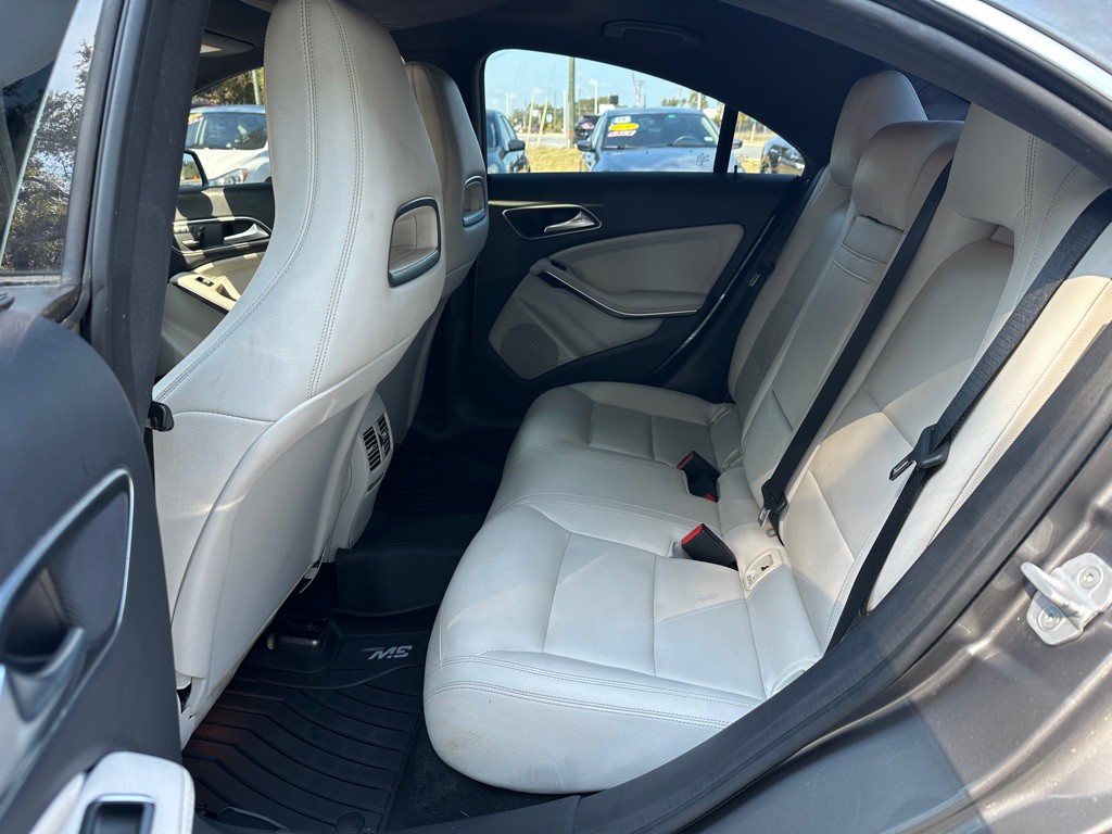 2015 Mercedes-Benz CLA-Class Image 15