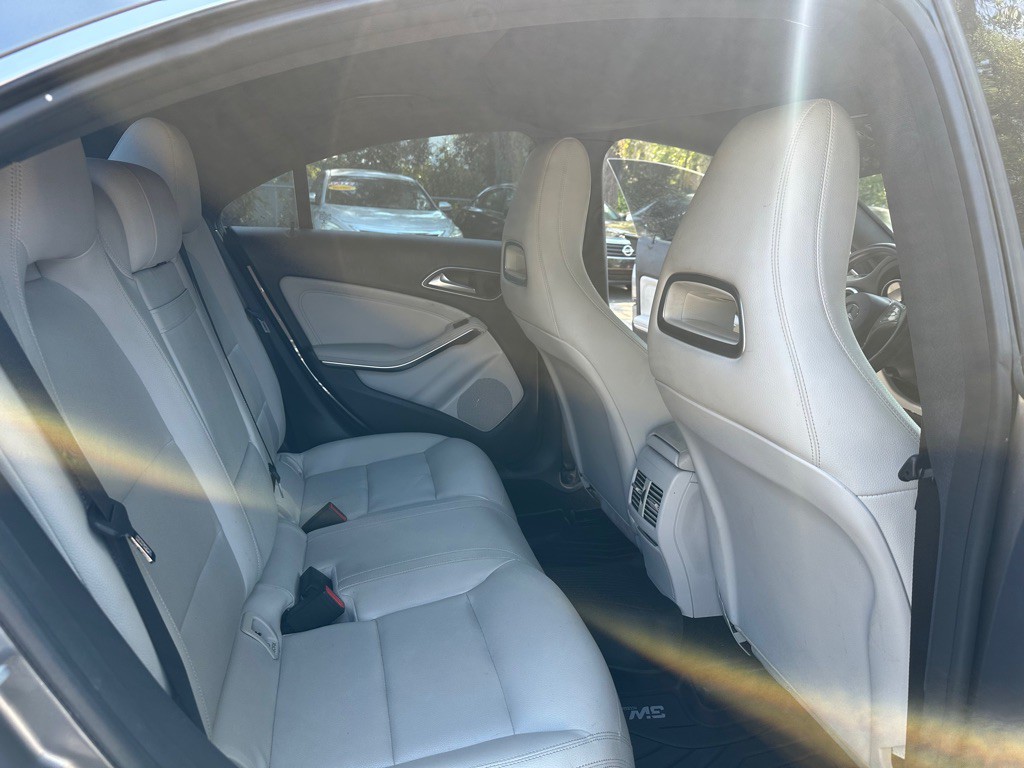 2015 Mercedes-Benz CLA-Class Image 18