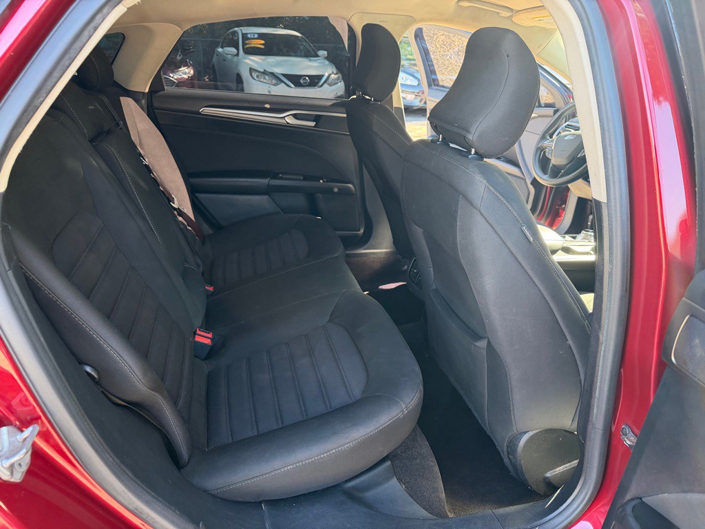 2017 Ford Fusion Image 22