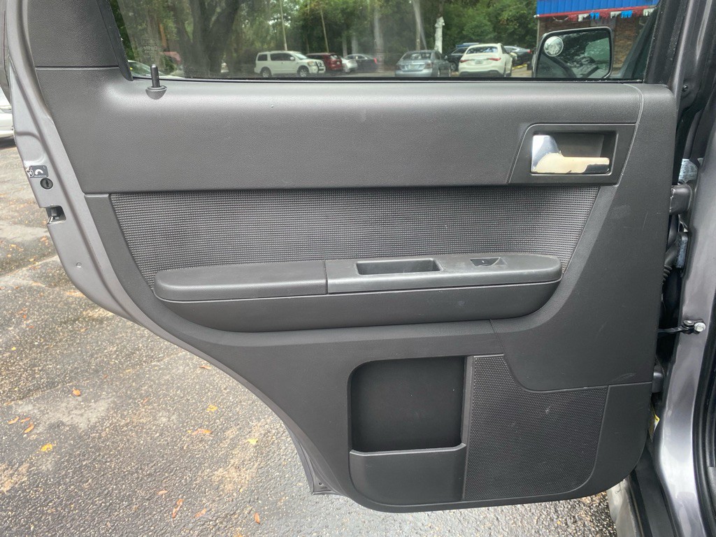 2009 Ford Escape Image 14