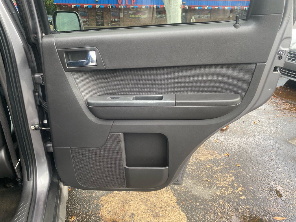 2009 Ford Escape Image 17