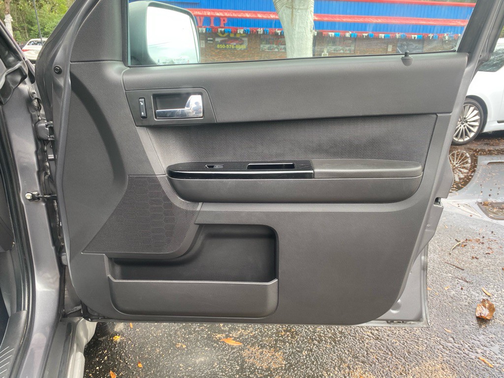 2009 Ford Escape Image 18