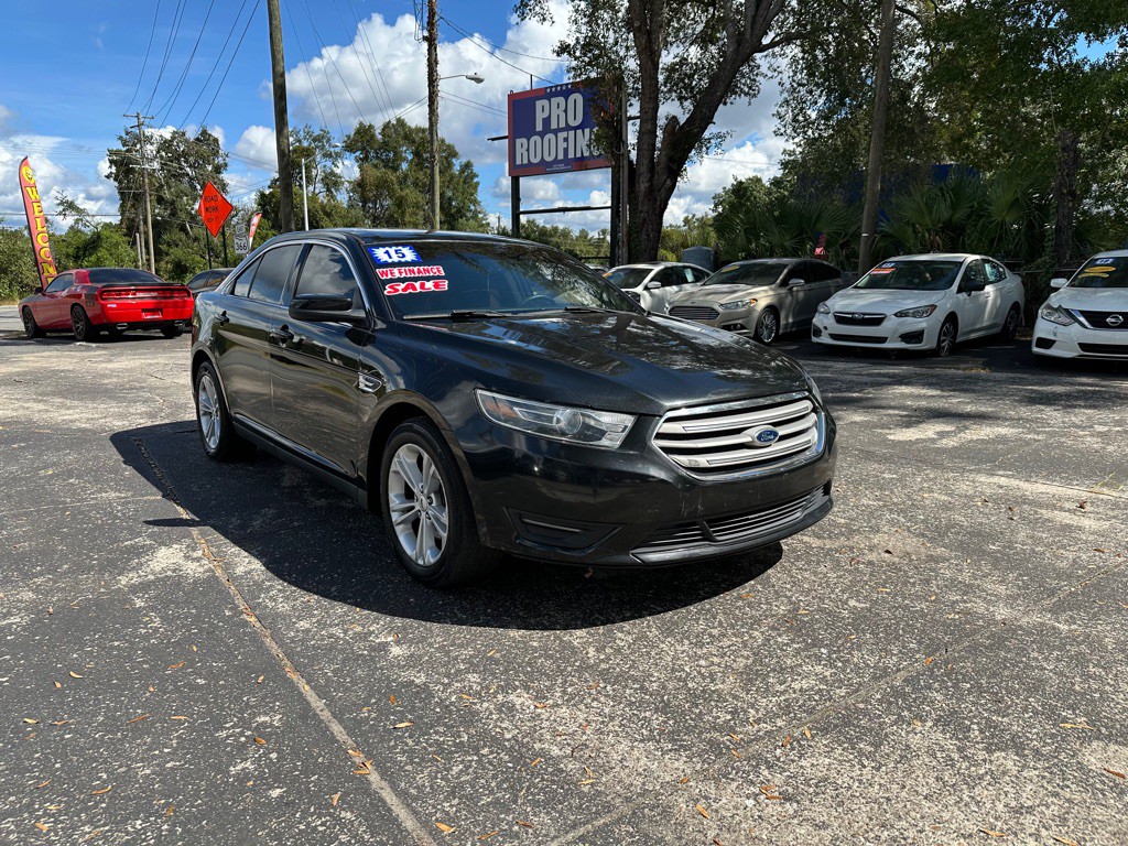 2015 Ford Taurus Image 7