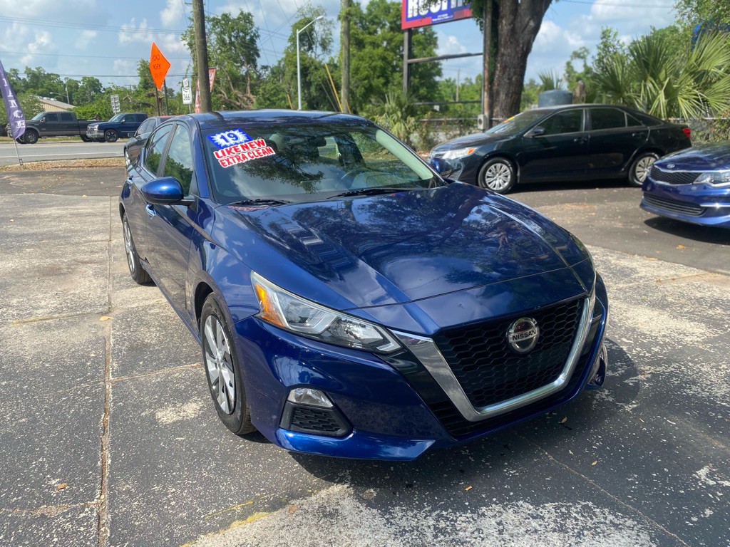 2019 Nissan Altima Image 7