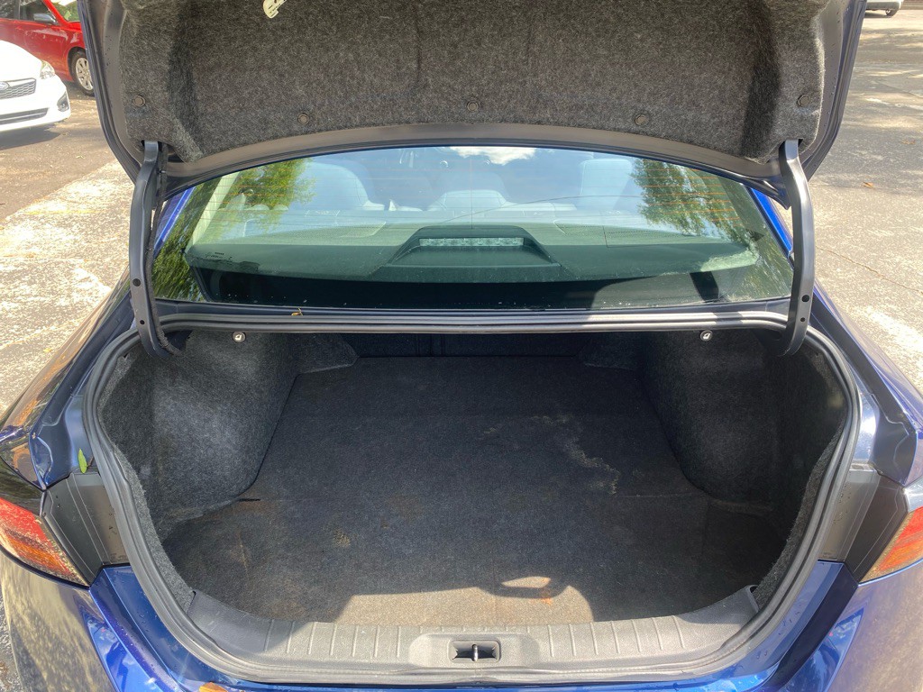 2019 Nissan Altima Image 16