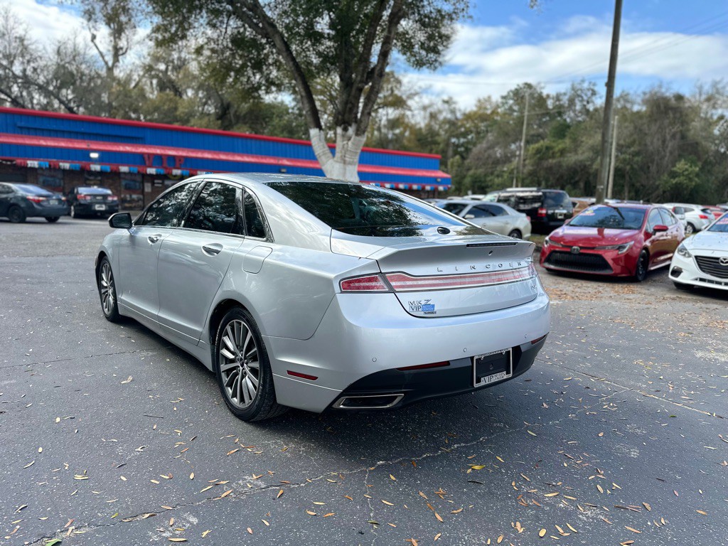 2016 Lincoln MKZ Image 3