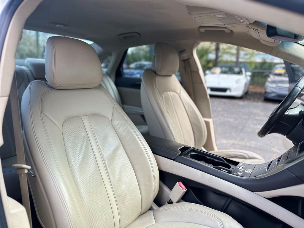 2016 Lincoln MKZ Image 29