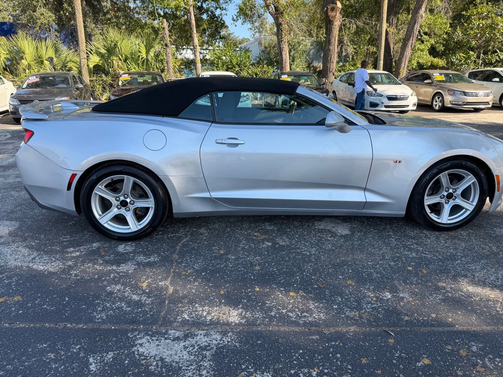 2018 Chevrolet Camaro Image 7