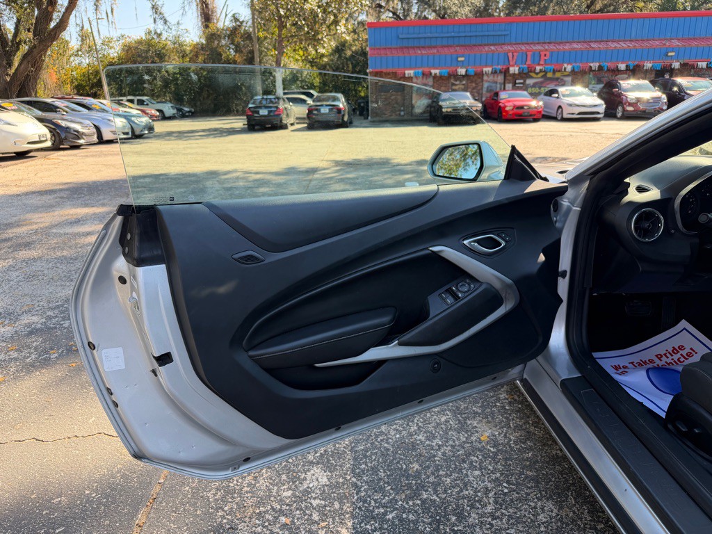 2018 Chevrolet Camaro Image 10
