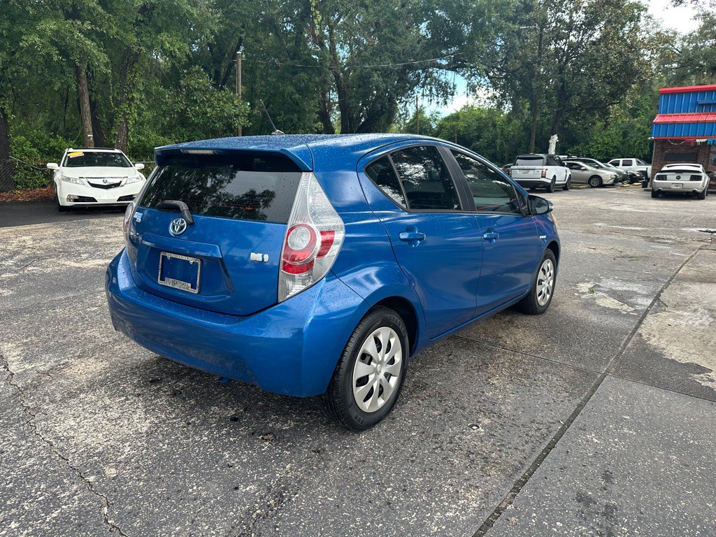 2014 Toyota Prius Image 5