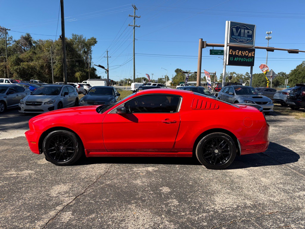 2014 Ford Mustang Image 2