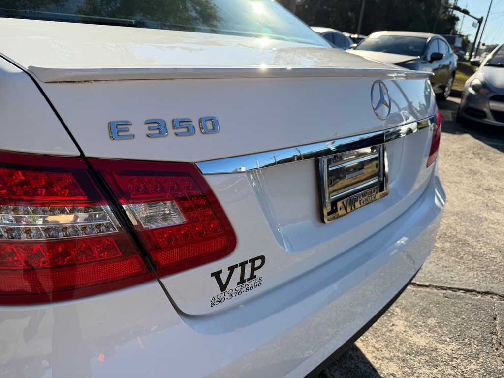 2013 Mercedes-Benz E-Class Image 9