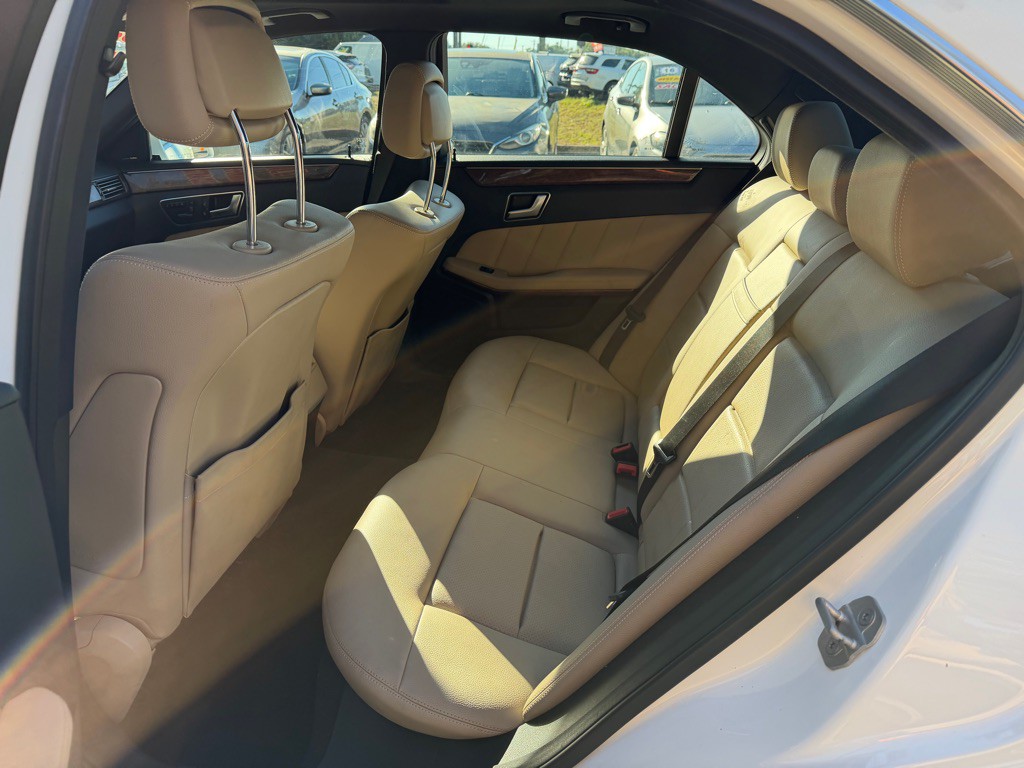 2013 Mercedes-Benz E-Class Image 18