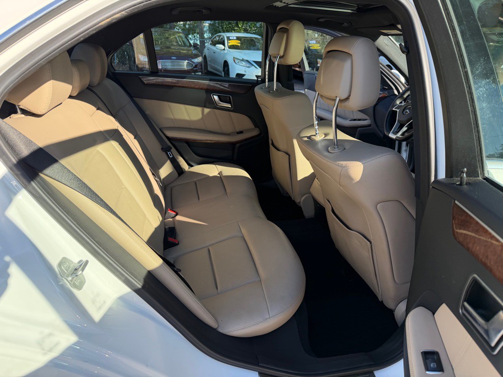 2013 Mercedes-Benz E-Class Image 20