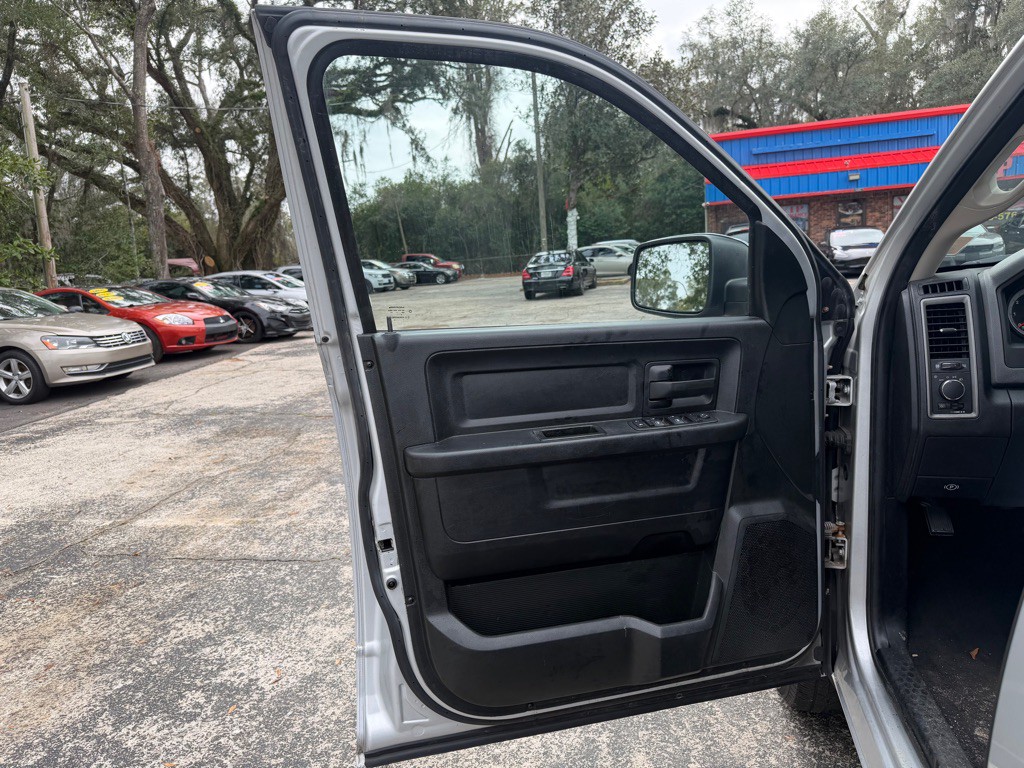 2013 RAM 1500 Image 11