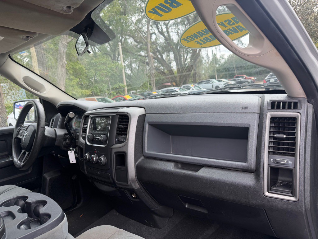 2013 RAM 1500 Image 28