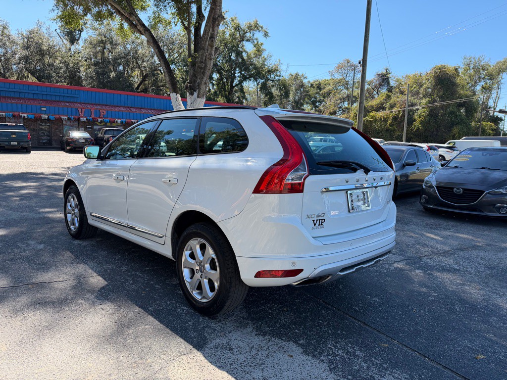 2016 Volvo XC60 Image 3